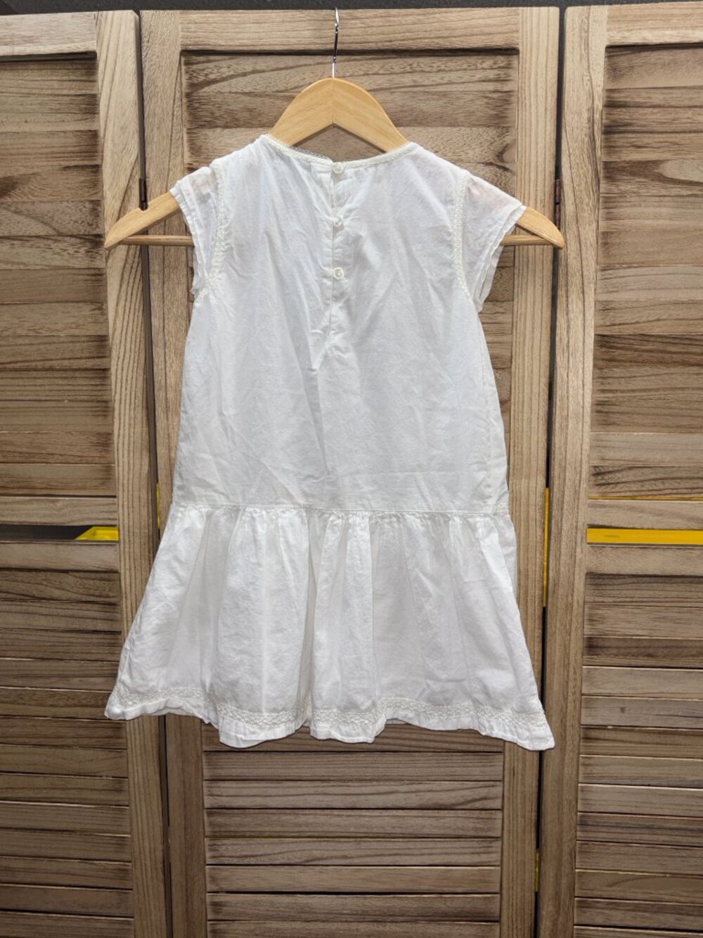 babyGap Toddler Girl White Cotton Smocked Embroidered Lace Dress Size 5 - Picture 5 of 8